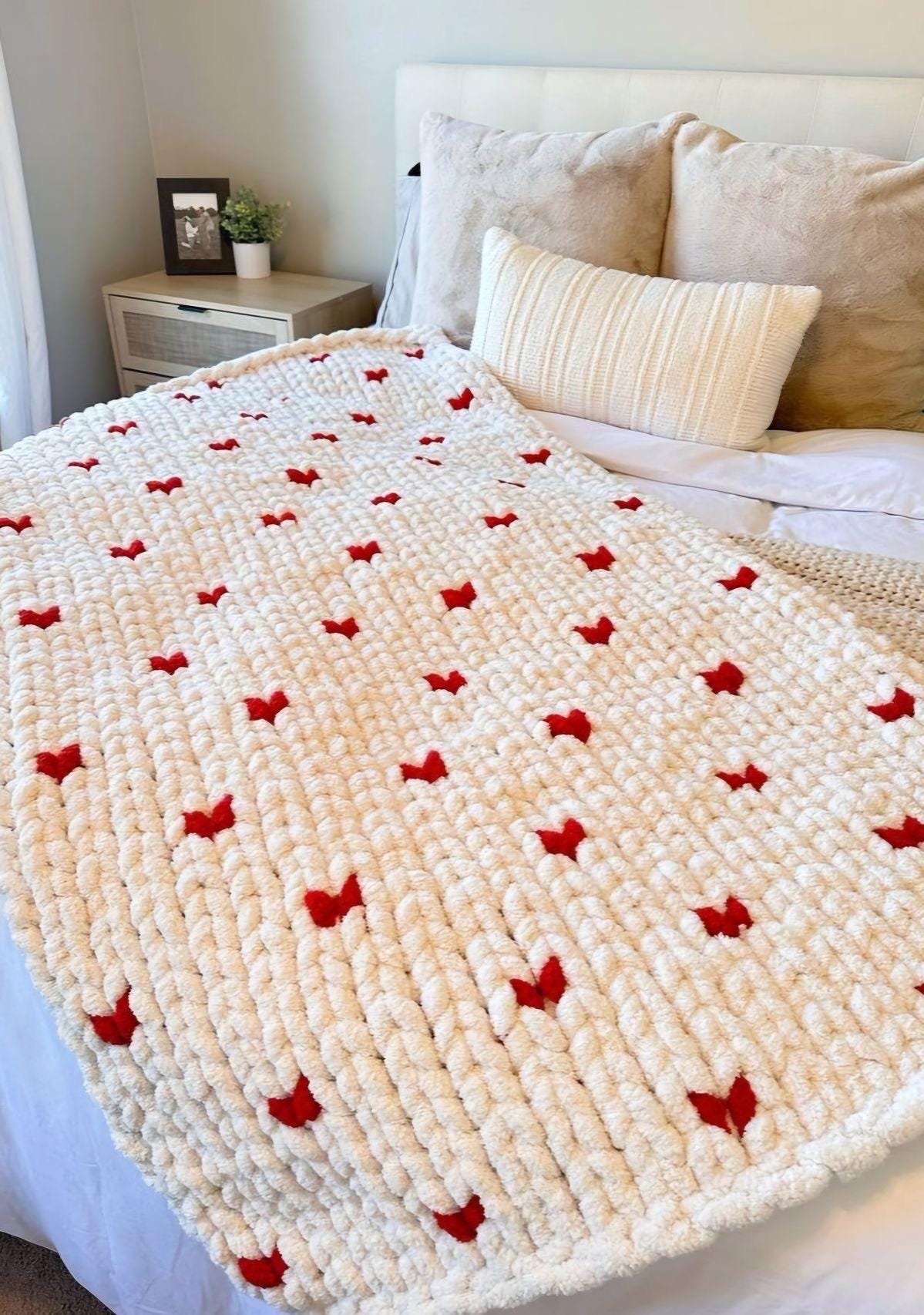 Hearts Blanket Pattern - Chunky Hand Knitting