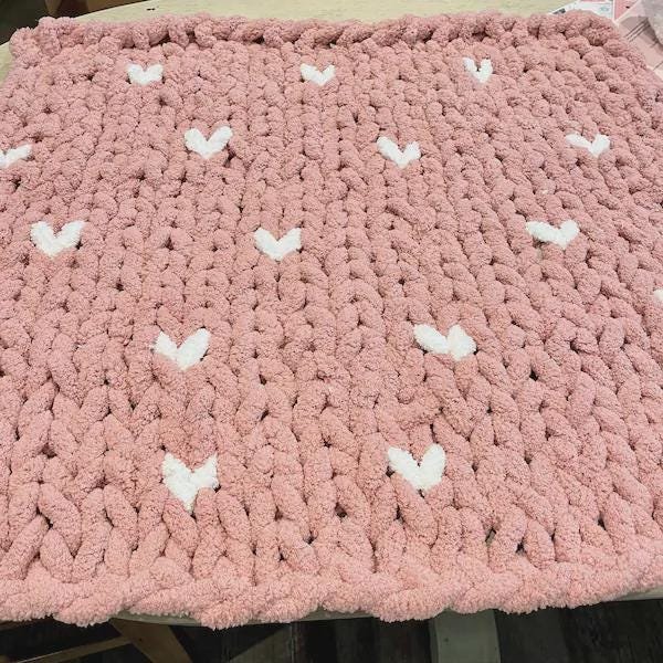 Hearts Blanket Pattern - Chunky Hand Knitting - Image 8