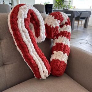 Candy Cane Pillow Pattern - Chunky Hand Knitting
